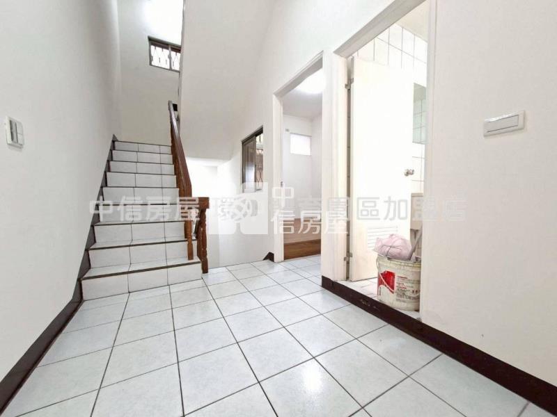 楊梅好宅美透天前院停車房屋室內格局與周邊環境