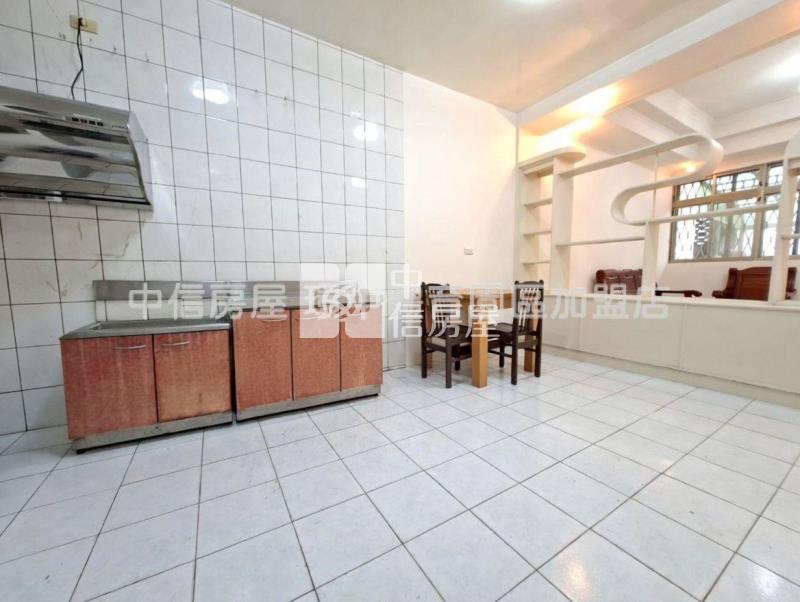 楊梅好宅美透天前院停車房屋室內格局與周邊環境