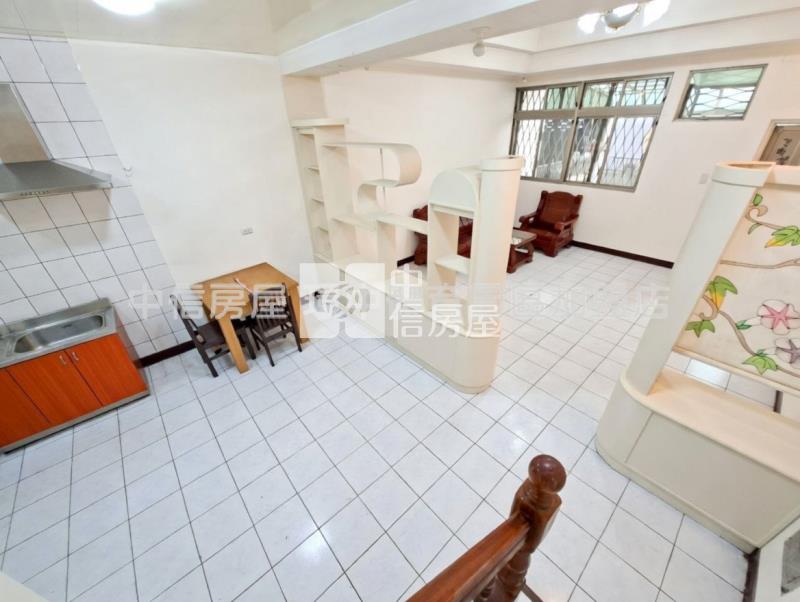 楊梅好宅美透天前院停車房屋室內格局與周邊環境