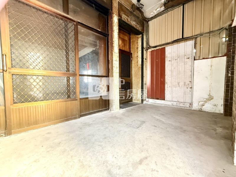 潭子加工區前院停車改套聖品房屋室內格局與周邊環境