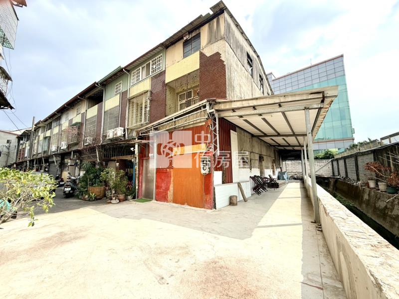 潭子加工區前院停車改套聖品房屋室內格局與周邊環境