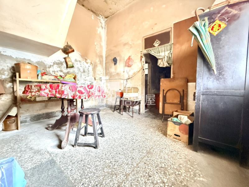 潭子加工區前院停車改套聖品房屋室內格局與周邊環境