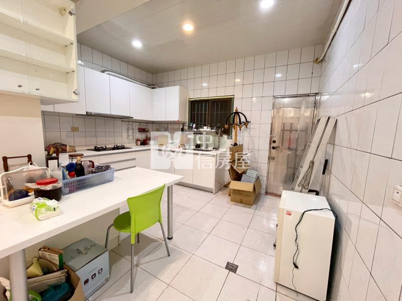 斗六公誠國小旁靜巷透天房屋室內格局與周邊環境