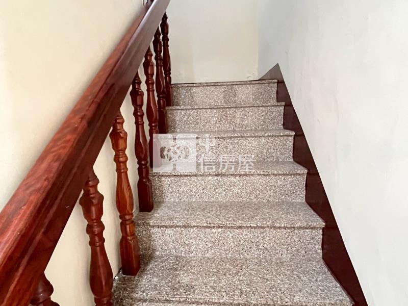 斗六公誠國小旁靜巷透天房屋室內格局與周邊環境