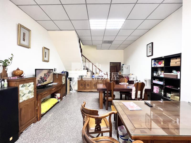 正東山路震後金透店房屋室內格局與周邊環境