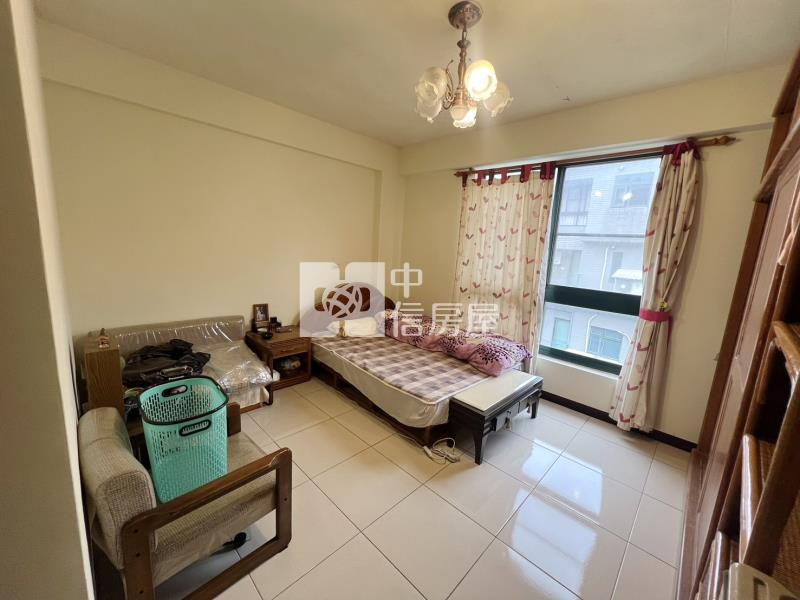 楊梅交流道旁雙車位美別墅房屋室內格局與周邊環境