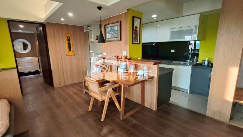 大江購物中心電梯房屋室內格局與周邊環境