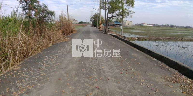 嘉義新港都計內美農地房屋室內格局與周邊環境