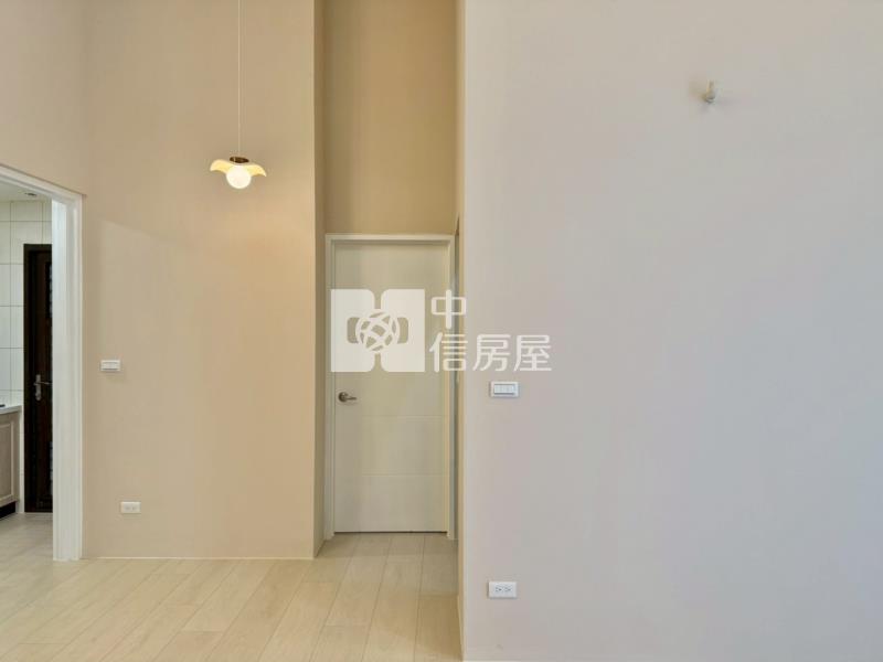 鼎藏晶華一樓兩房車房屋室內格局與周邊環境