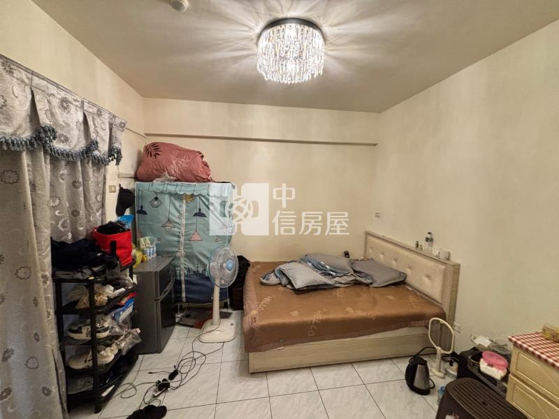 （專約）中壢體育園區大套房+平面車位    （現況隔三房）房屋室內格局與周邊環境