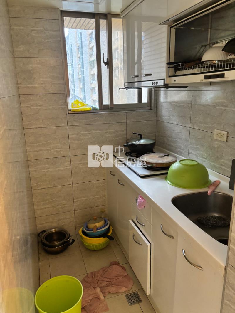 （專約）中壢體育園區大套房+平面車位    （現況隔三房）房屋室內格局與周邊環境