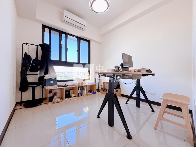 悅佳川青景觀三房車房屋室內格局與周邊環境