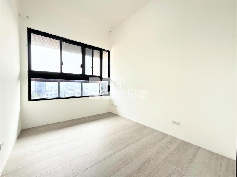 南興國小華太怡人視野三房平車（專任）房屋室內格局與周邊環境