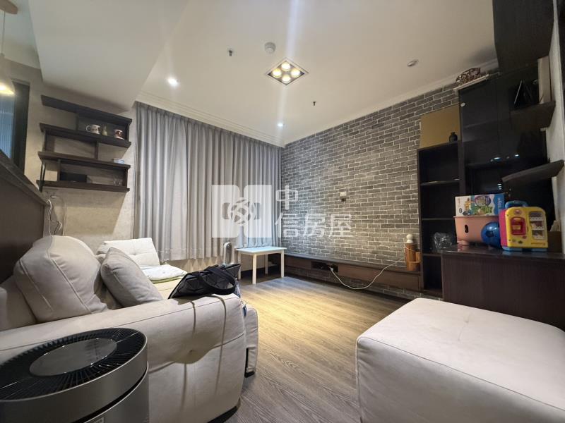 青埔捷運A19站2+1房車房屋室內格局與周邊環境