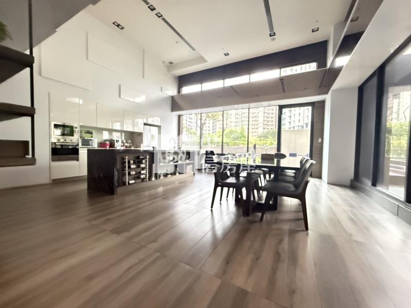 青埔捷運A19站2+1房車房屋室內格局與周邊環境