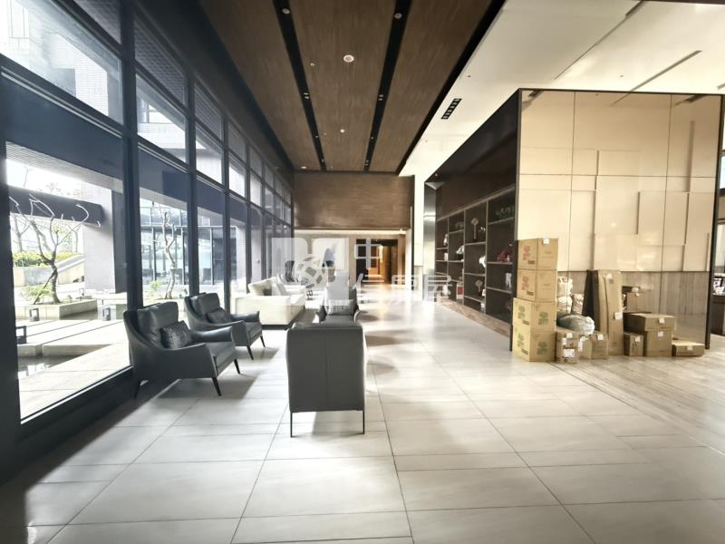 青埔捷運A19站2+1房車房屋室內格局與周邊環境