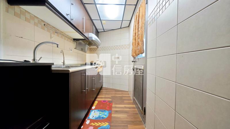 中壢體育園區漂亮2房車房屋室內格局與周邊環境