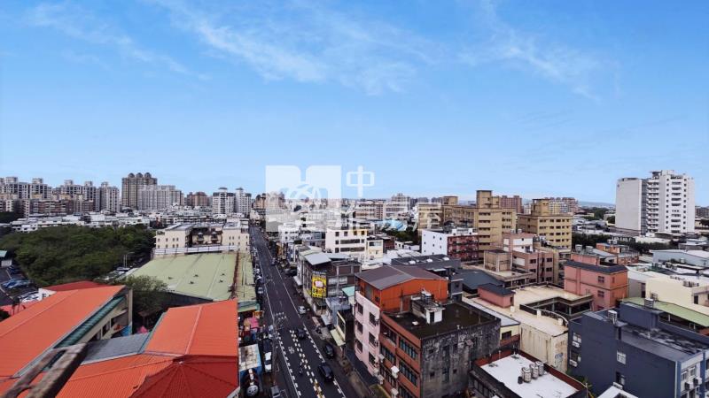 中壢體育園區漂亮2房車房屋室內格局與周邊環境