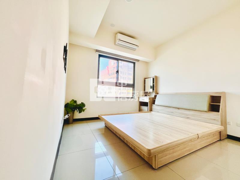 桃園站前三房二車房屋室內格局與周邊環境