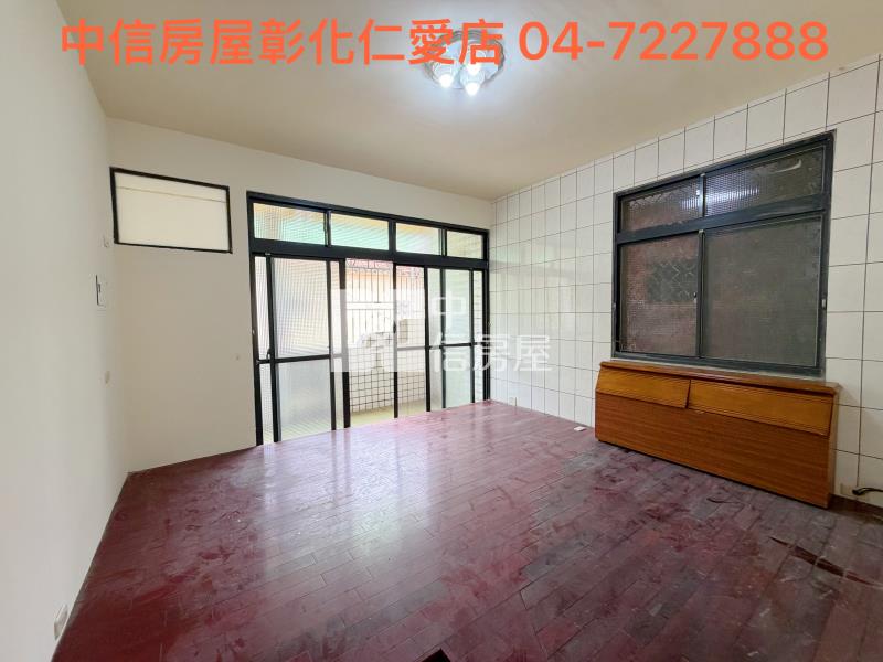 彰南路7-11旁別墅房屋室內格局與周邊環境