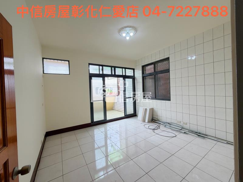 彰南路7-11旁別墅房屋室內格局與周邊環境