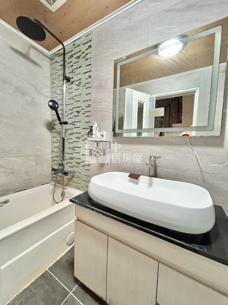 震後挑高四房美墅房屋室內格局與周邊環境