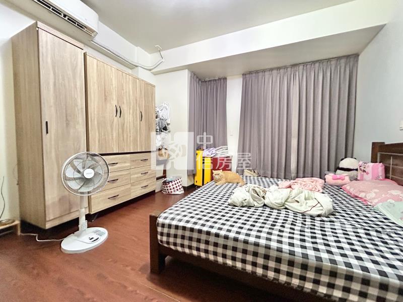 震後挑高四房美墅房屋室內格局與周邊環境