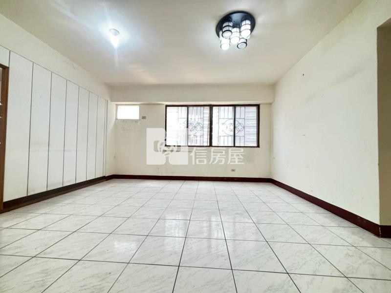 中壢後站和平市場大四房房屋室內格局與周邊環境