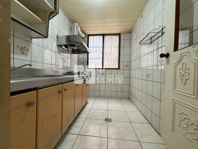 中壢後站和平市場大四房房屋室內格局與周邊環境