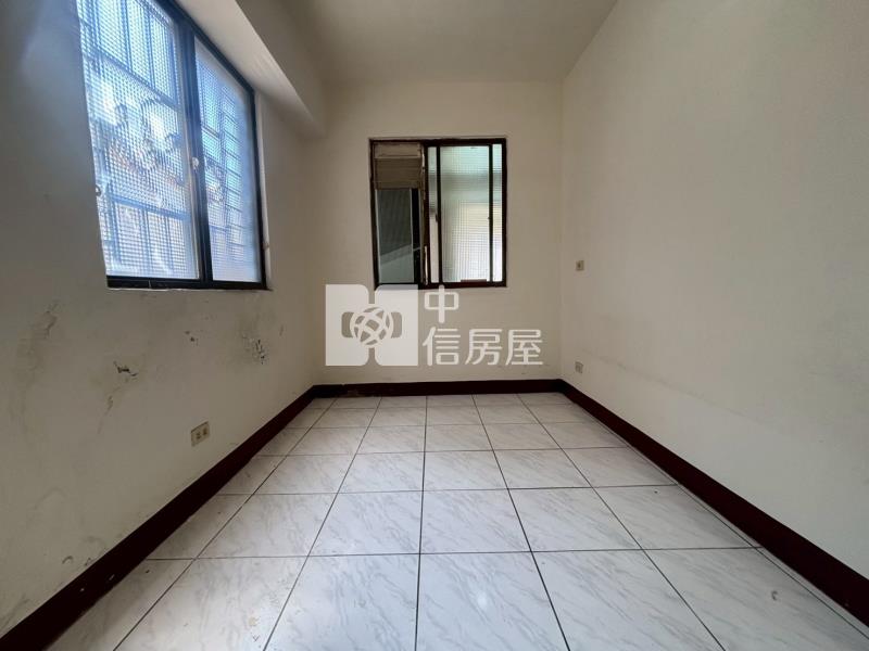 中壢後站和平市場大四房房屋室內格局與周邊環境