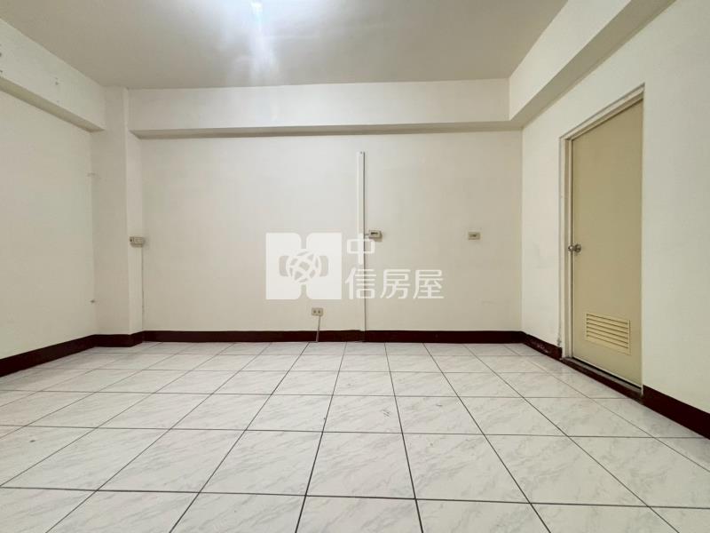 中壢後站和平市場大四房房屋室內格局與周邊環境