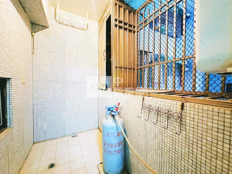 書香園優質平車大樓房屋室內格局與周邊環境