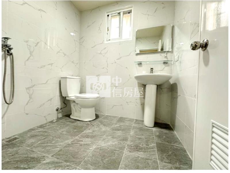 【新世紀】忠愛莊透天(全新整理)房屋室內格局與周邊環境