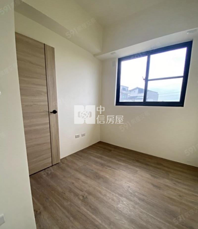 曇築7三房車房屋室內格局與周邊環境