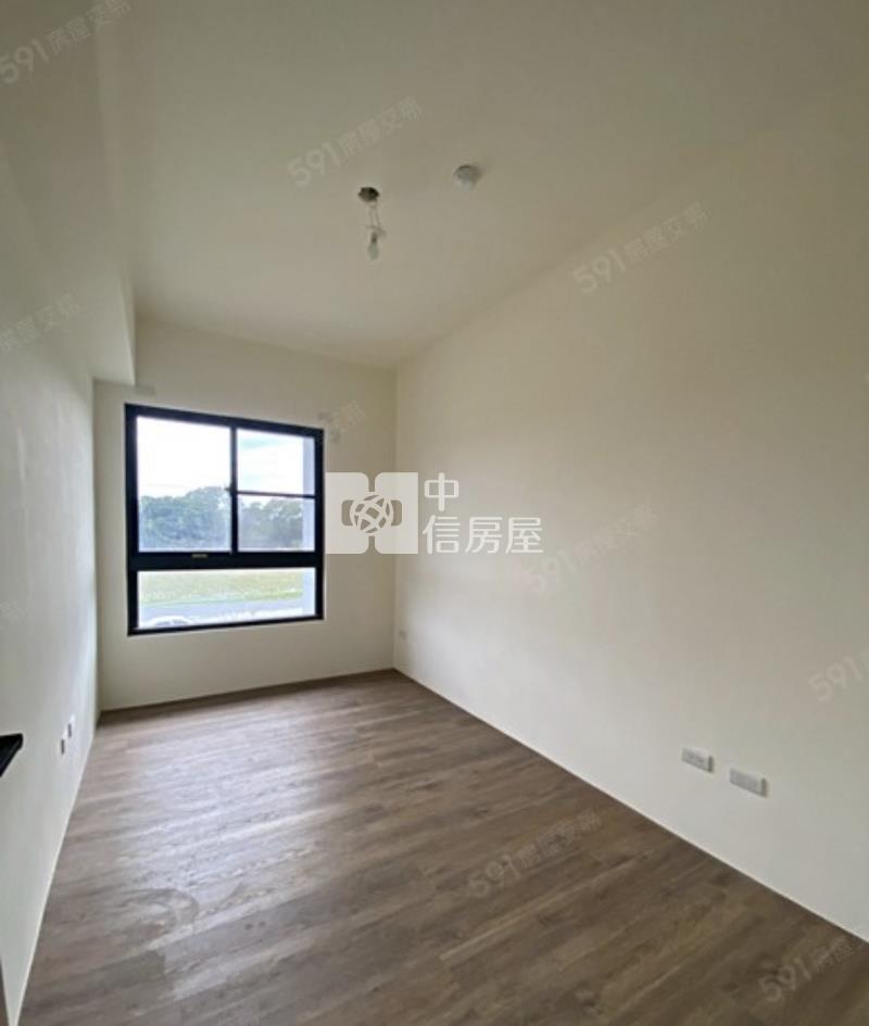 曇築7三房車房屋室內格局與周邊環境