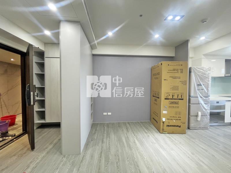 專任！中壢青埔|A18高鐵站|三房平面車位房屋室內格局與周邊環境