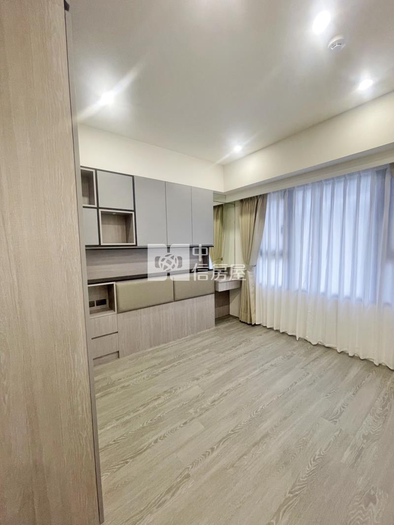 專任！中壢青埔|A18高鐵站|三房平面車位房屋室內格局與周邊環境