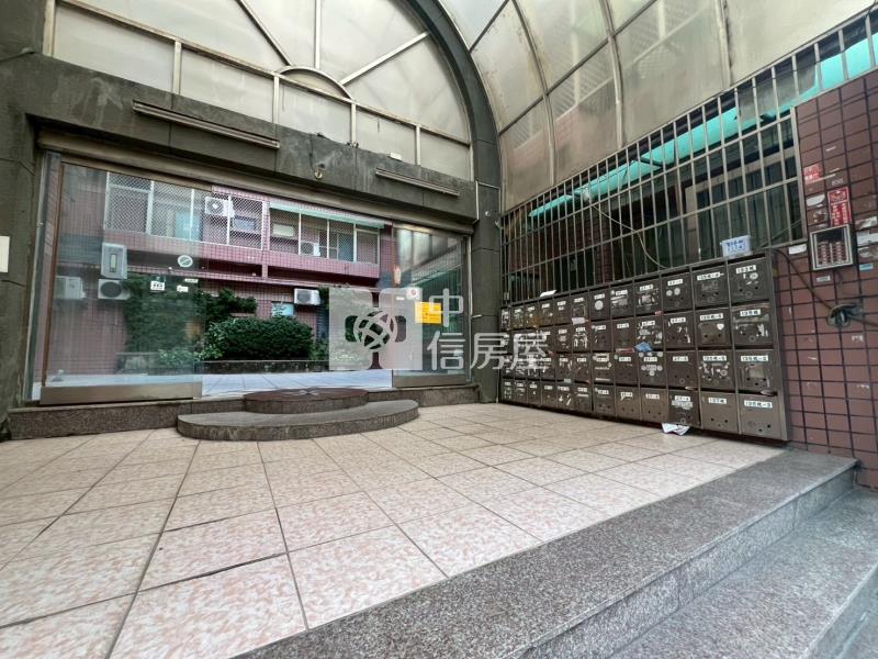 安平五期稀有樓店+車位房屋室內格局與周邊環境