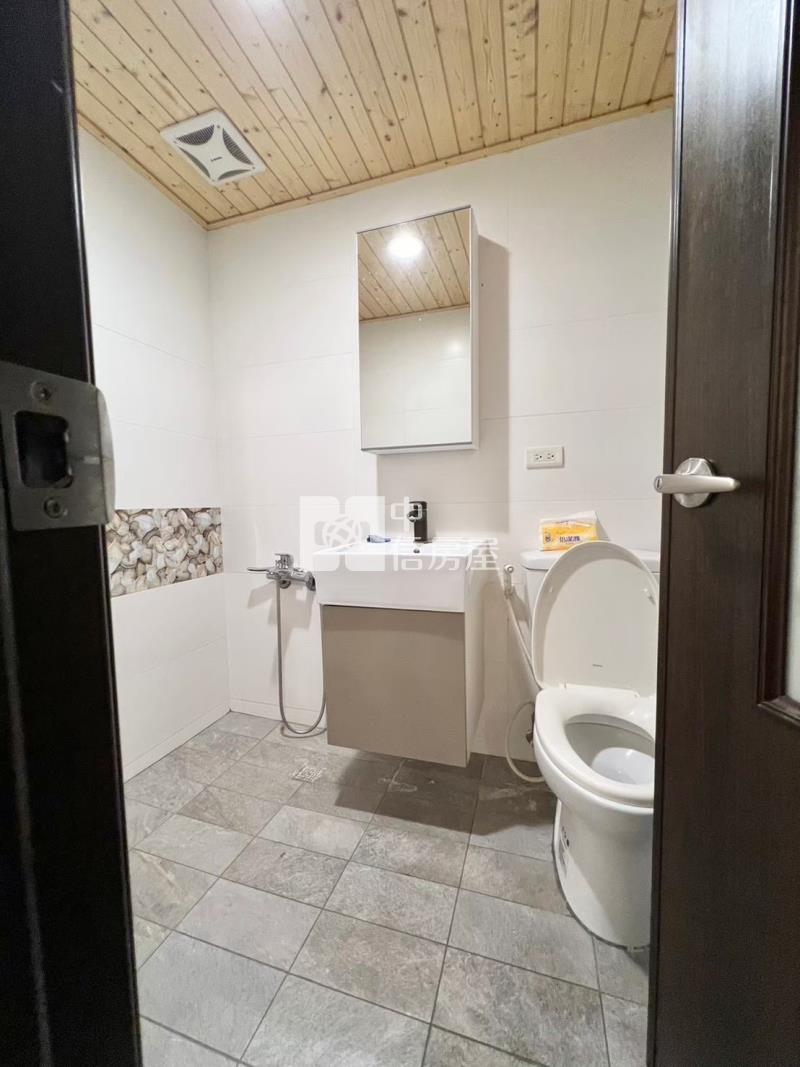 安平五期稀有樓店+車位房屋室內格局與周邊環境