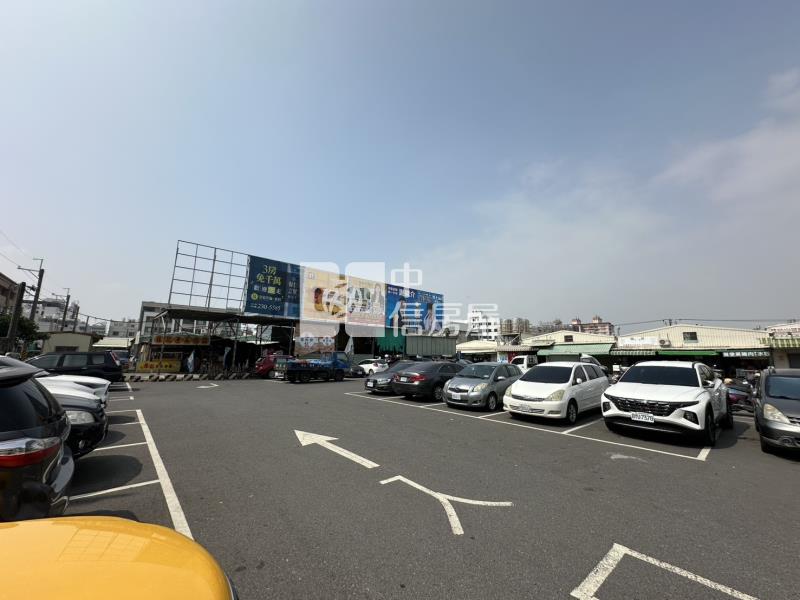 歸仁商圈1+2樓整新樓店房屋室內格局與周邊環境