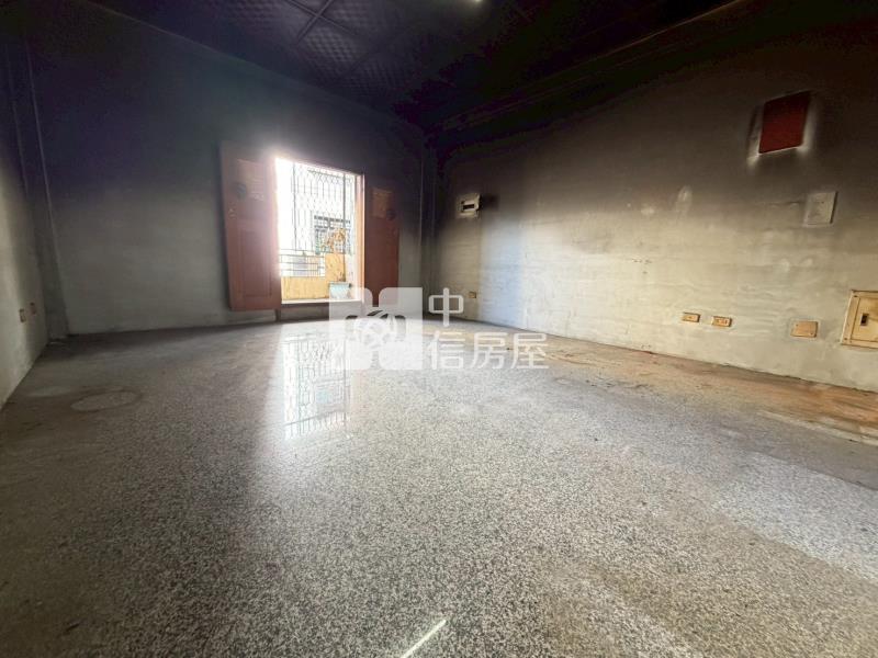 北安臨商60買尬大坪數店住透天房屋室內格局與周邊環境