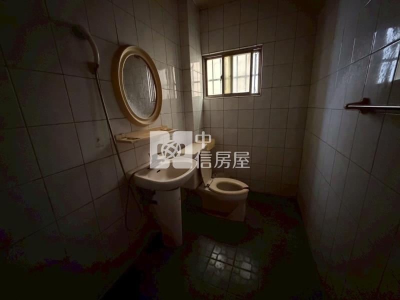 北安臨商60買尬大坪數店住透天房屋室內格局與周邊環境