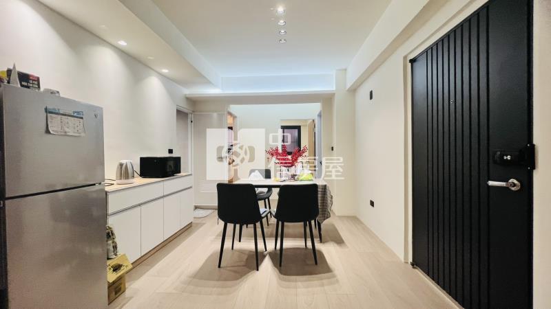 忠貞國小電梯 3 房房屋室內格局與周邊環境