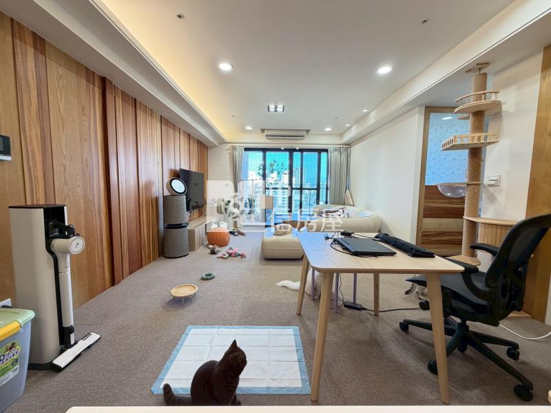 綠園道高樓層無限視野大四房雙平車房屋室內格局與周邊環境