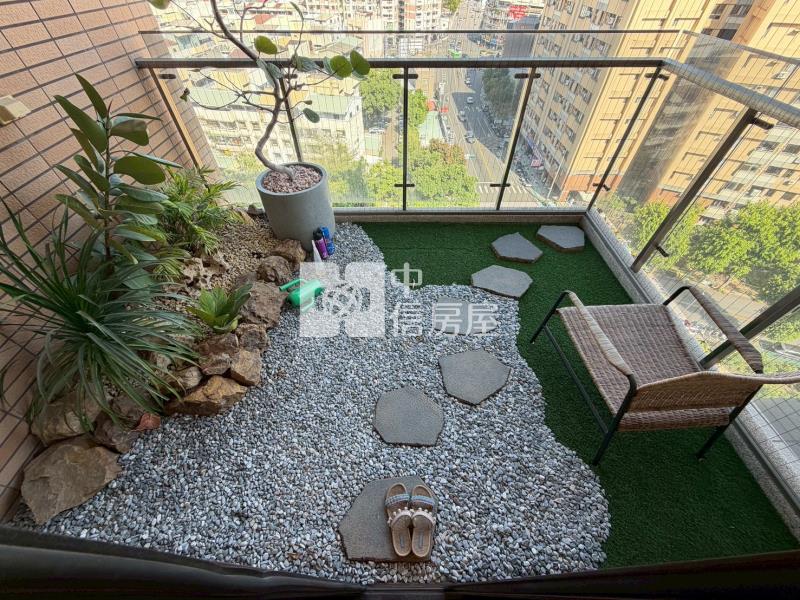 綠園道高樓層無限視野大四房雙平車房屋室內格局與周邊環境