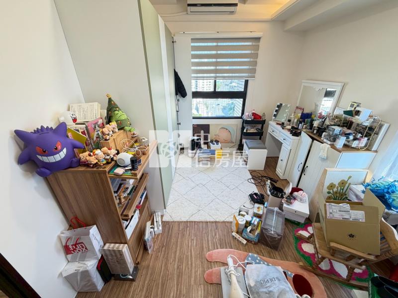 綠園道高樓層無限視野大四房雙平車房屋室內格局與周邊環境