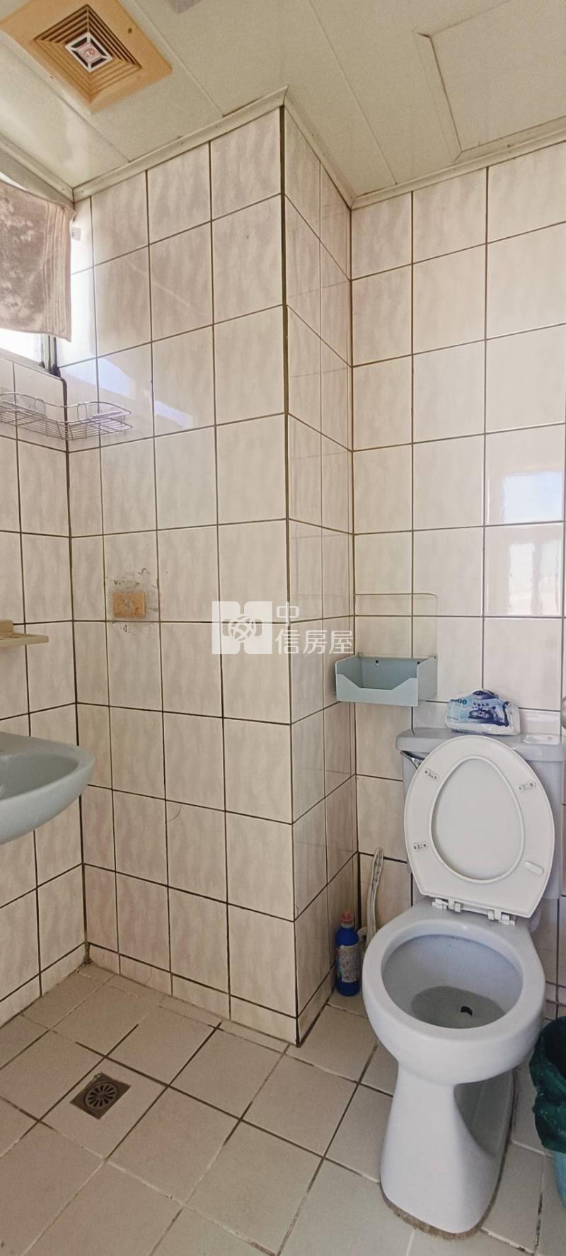 潭子近中山.74號精華商圈美三房房屋室內格局與周邊環境