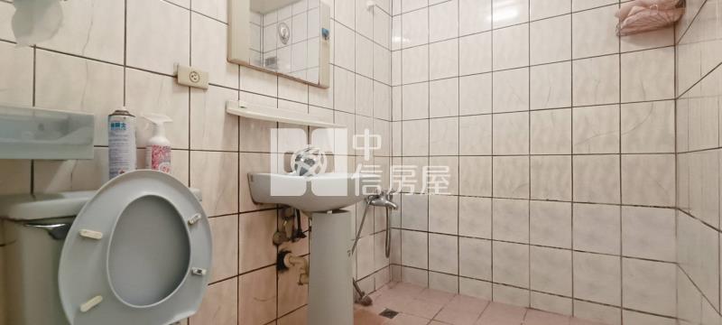 潭子近中山.74號精華商圈美三房房屋室內格局與周邊環境