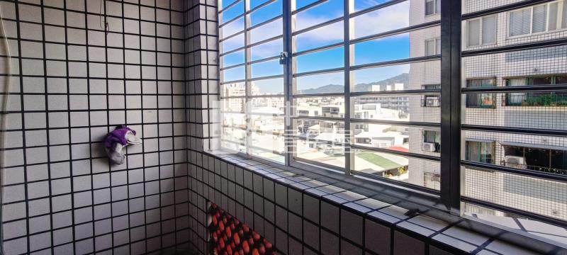 潭子近中山.74號精華商圈美三房房屋室內格局與周邊環境