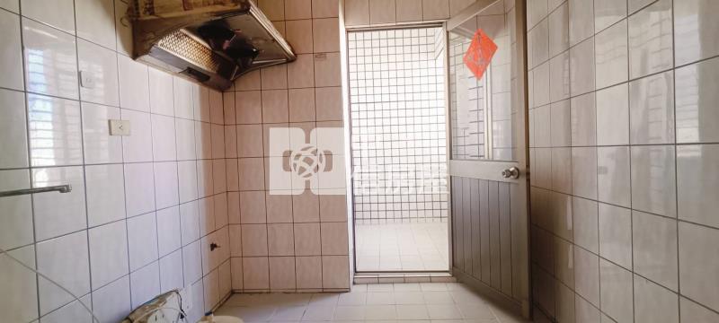 潭子近中山.74號精華商圈美三房房屋室內格局與周邊環境